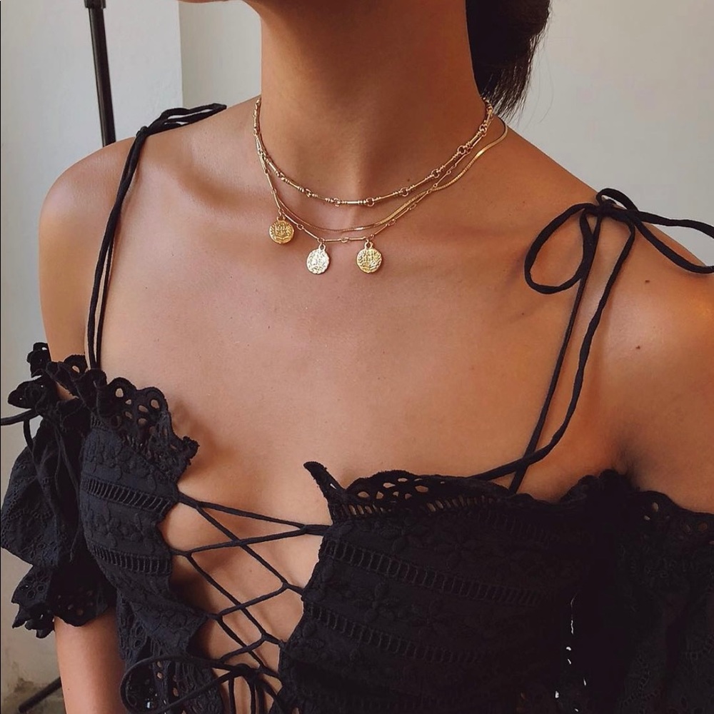 Lili Claspe 3 coin necklace